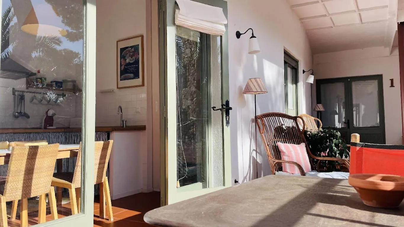 Apartment T5 - Cozy Retreat 50M To Beach Garden Escape Tamariu