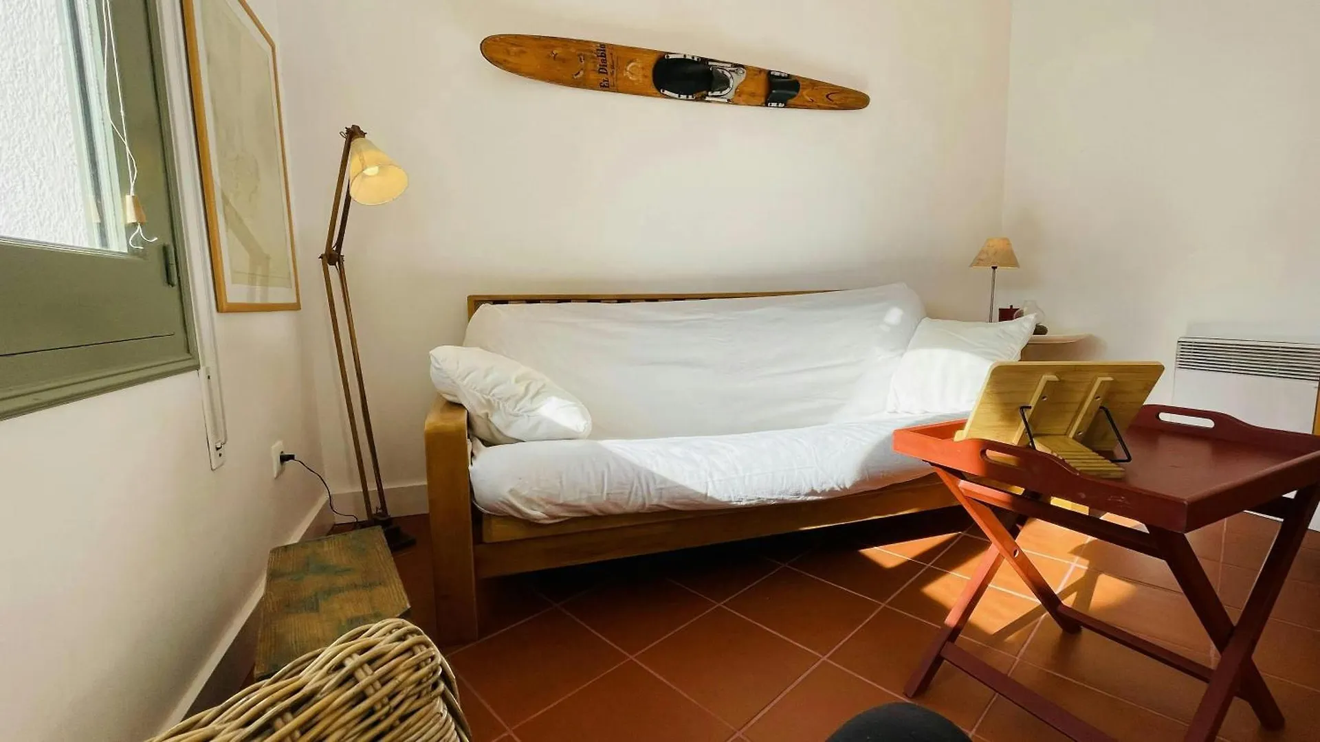 Apartment T5 - Cozy Retreat 50M To Beach Garden Escape Tamariu Spain